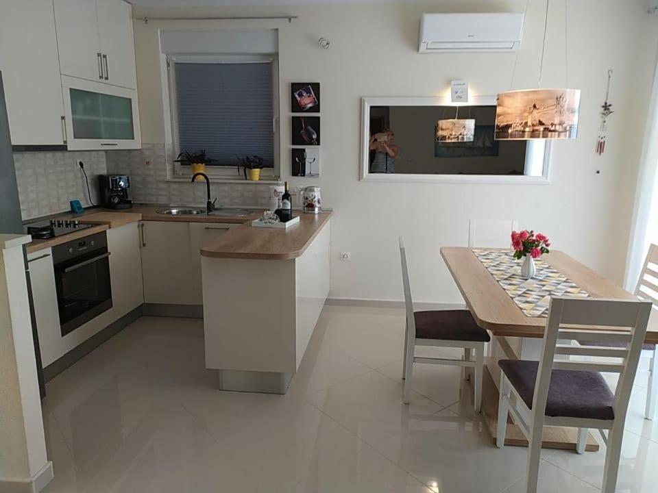Apartman Pejic,Makarska,Veliko Brdo Exterior foto