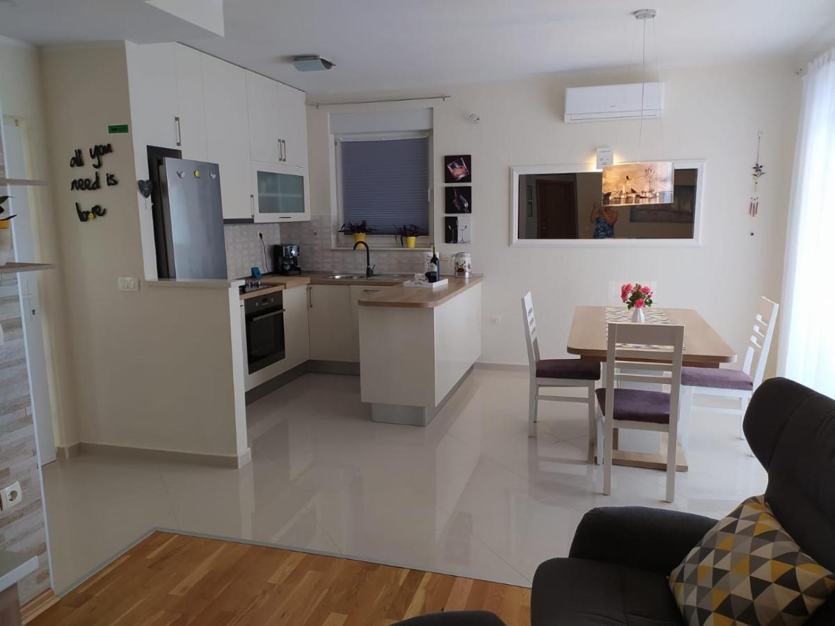 Apartman Pejic,Makarska,Veliko Brdo Exterior foto